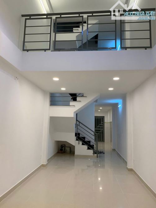 3 TẦNG CÒN MỚI- 3.2 x 17M- 3PN- NGUYỄN HUY LƯỢNG P14 BT- 7,8 TỶ TL - 3