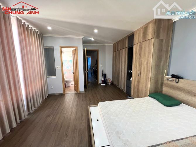 Bán gấp nhà riêng 3,5 tầng. Full nội thất. Ngay trung tâm thành phố. Hạ Long - Quảng Ninh - 3