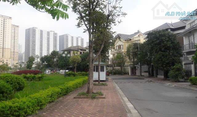 Bán Biệt thự Khu nhà ở Quốc Hội- Phùng khoang. DT 206m x 3,5T. Giá 62 tỷ. - 3
