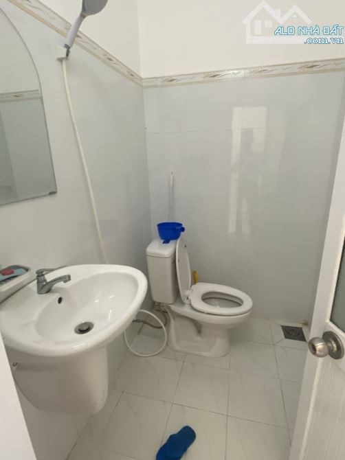 BÁN NHÀ QUẬN 10 – 51M² (3.3 x 15.5) – 2 TẦNG – 3PN – CHỈ NHỈNH 6 TỶ - 3