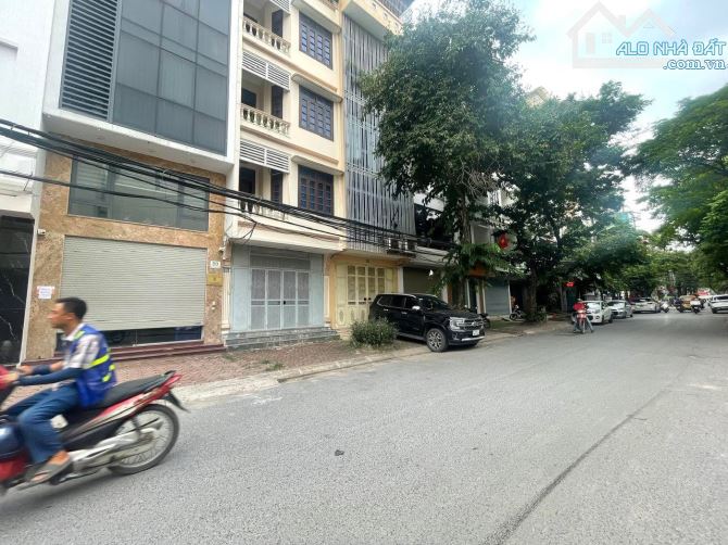 ( Giá Đầu Tư ) Mảnh Đất Lô Góc , 2 Mặt Tiền , Vỉa Hè 2 Bên 180m, Mặt Tiền 15m - 3