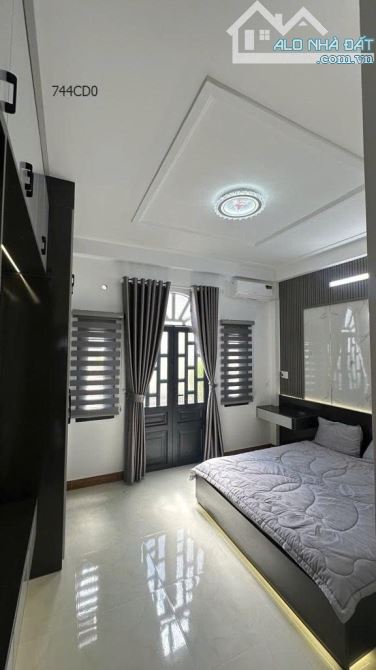 Bán nhà hẻm xe hơi Huỳnh Thị Hai, Q.12 - 5 tầng– 55M2 – Nhỉnh 6 tỷ - 3