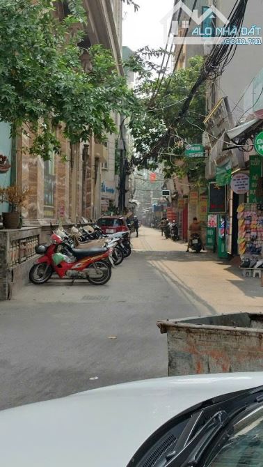 BÁN ĐẤT CẦU DIỄN TẶNG NHÀ 3 TẦNG CŨ 55M2 -MT 6M, OTTO 7 CHỖ, KINH DOANH, 100M RA QL 32 - 3