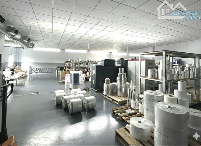 BÁN KHO, NHÀ XƯỞNG TRẢNG DÀI 1TRỆT 1LẦU MỚI, ĐẸP, 2 MẶT ĐƯỜNG RỘNG, SỔ HỒNG RIÊNG - 2