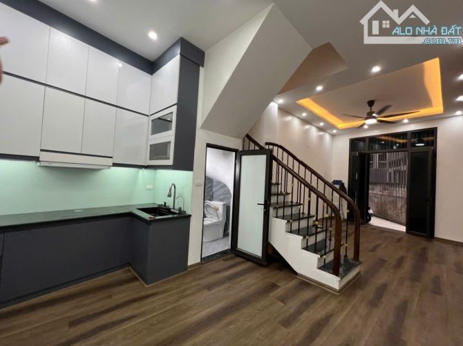 BÁN NHÀ TT ĐỐNG ĐA, 45M2X4T, 6 NGỦ, NHÀ MỚI, GIÁ 9 TỶ, ĐẸP NHẤT Đ.Đ - 3