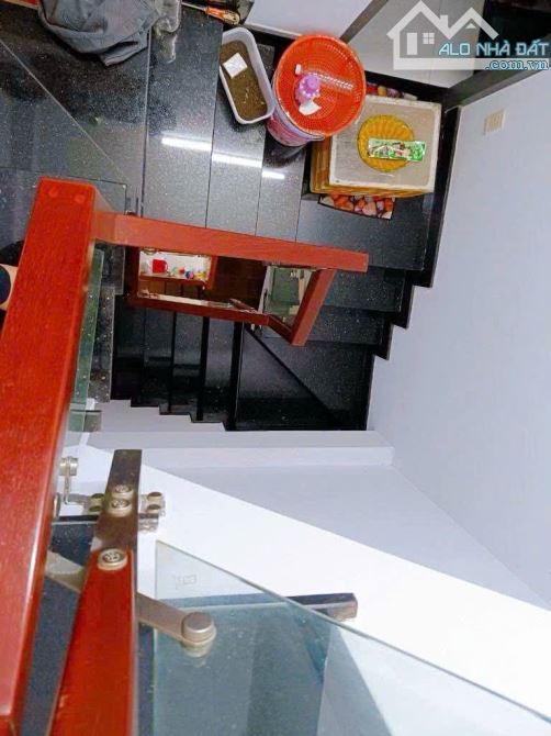 Nhà đẹp 4 tầng, không QH, Đoàn Văn Bơ, giá 3,48 tỉ. - 3