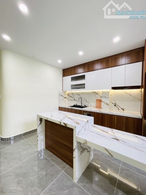 Bán nhà ngã tư ga, Hà huy Giáp 73m2, 3 PN, tặng nội thất, giá rẻ - 3