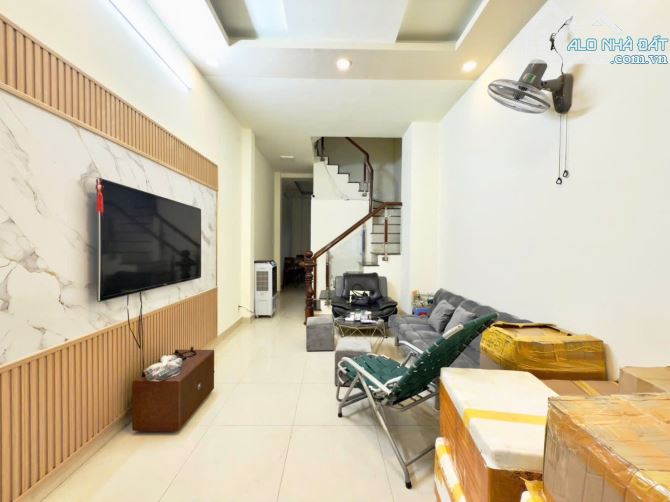 VIP NHẤT Q10 - NGAY NGÃ 7 LÝ THÁI TỔ - CÁCH LÊ HỒNG PHONG ĐÚNG 10M - 2 MẶT HẺM - 50M2 4ẦNG - 3