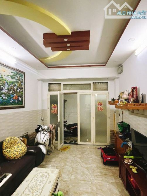 BÁN NHÀ TÂN PHÚ - HẺM XE HƠI – LÊ TRỌNG TẤN – NHÀ 3 TẦNG MỚI Ở LIỀN - 42M2 – GIÁ CHỈ HƠN 5 - 3