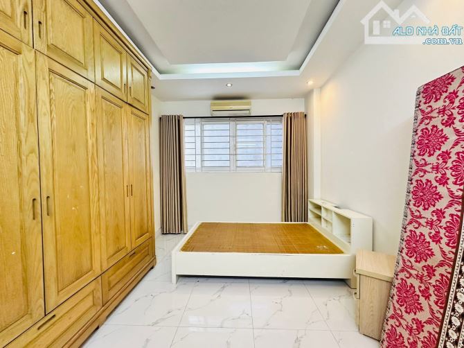 VÕ CHÍ CÔNG 30M PHỐ VIP, TƯƠNG LAI RẠNG NGỜI 7.x TỶ - 3