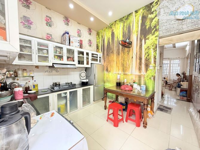 HẺM XE HƠI – CÁCH MẠNG – 2 TẦNG – GIÁ 4.95 TỶ - 3
