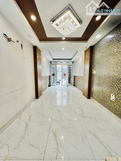 ✨ NHÀ MỚI – HẺM 10M – QUẬN 10 ✨  📍 Ba Tháng Hai, P.12, Quận 10 – DT CN 31m² -thực tế 42m² - 3