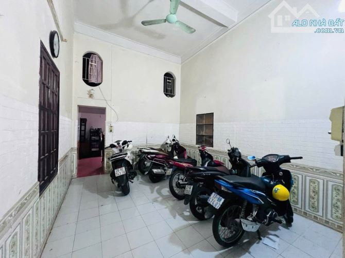 BÁN NHÀ P VƯƠNG THỪA VŨ DT 55M,3 TẦNG. 4,4MT 16 TỶ. - 3
