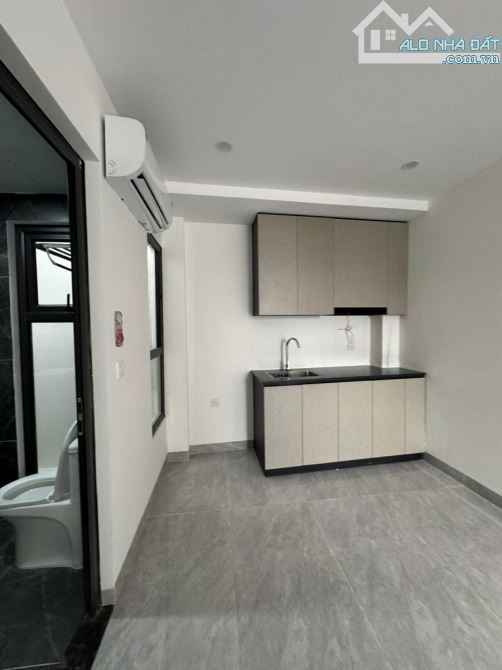 YÊN HOÀ CẦU GIẤY 55m 7 TẦNG MT 4.2m 15.2 TỶ CCMN 10 CĂN HỘ THANG MÁY DÒNG TIỀN - 3