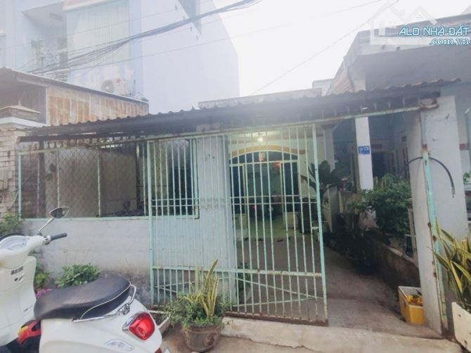 Q2, ĐƯỜNG LÊ VĂN THỊNH, PHƯỜNG CÁT LÁI - NHÀ C4 HXH - 84M2(5*17) - GIÁ CHỈ 5 TỶ 99 TLCC - 3
