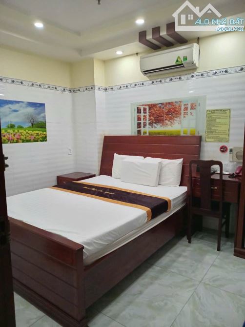 Bán nhà 22/3 Trương Hoàng Thanh, P12, Quận Tân Bình - 3