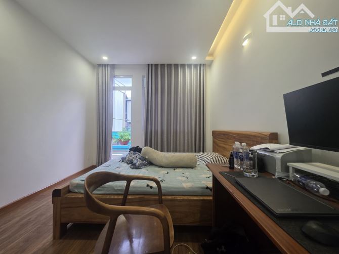Q2, NGAY LÊ VĂN THỊNH - NHÀ MẶT TIỀN ĐƯỜNG KINH DOANH - 190M2(10*19)* 3 TẦNG - GIÁ 17,5 TY - 3
