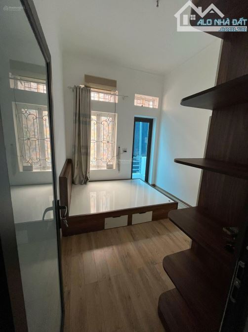 Nhà đẹp, full đồ Đội Cấn, Ba Đình. DT 44m2, 4 tầng, 4 ngủ, full đồ. Giá 15 triệu(tháng) - 3