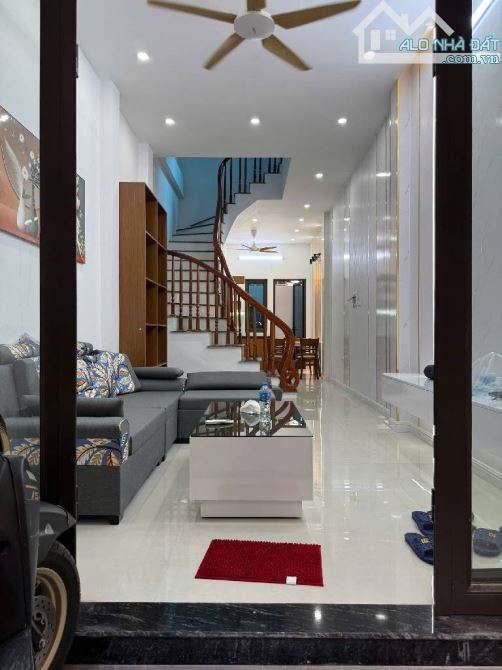 Bán nhà phân lô Tứ Hiệp Ngọc Hồi Thanh Trì 45m-5 tầng ô chờ thang máy hơn 8 đồng - 3