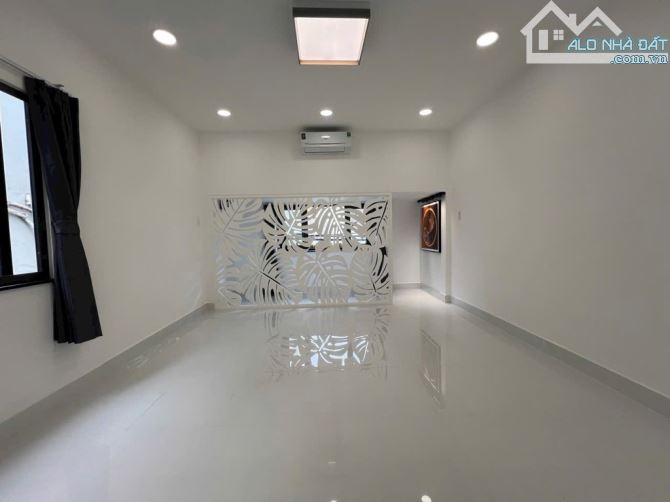 Nhỉnh 5 tỷ có MTKD Phan Xích Long, PN 4tầng vừa ở vừa KD,3PN, lô góc, sổ đẹp - 3