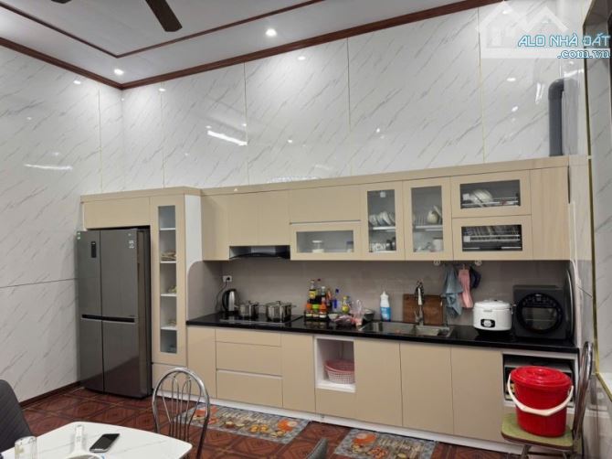 Bán nhà Thạch Bàn,Long Biên 3 tầng,93m,mt5m lô góc nhỉnh 13 tỷ - 3