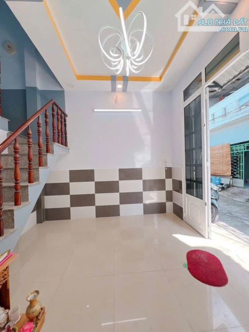 Nhà 1 Lầu Mái Hộp 5,7 x 8m, 2PN 2WC Sổ Hồng Riêng Giá Rẻ Còn Thương Lượng - 3