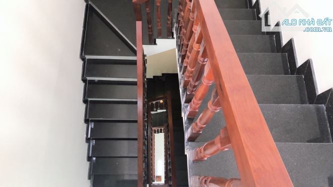 BÁN NHÀ ĐỐI DIỆN VẠN PHÚC CITY, 60m2, 4 TẦNG Ô TÔ ĐỔ TRONG NHÀ 7tỷ còn TL - 4