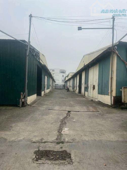 Cho thuê kho Cầu Bươu Viện K Tân Triều Thanh Trì. DT 150m2, 200m2, 300m2 đến 1000m2 có xuấ - 4