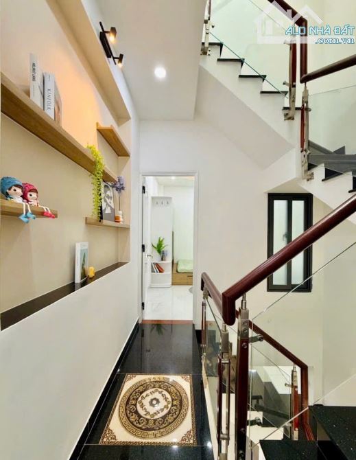 NHÀ MỚI TRANG BỊ NỘI THẤT CAO CẤP THEO PHONG CÁCH HIỆN ĐẠI. NHÀ NỞ HẬU,NGUYỄN TƯ GIẢN.P12. - 4