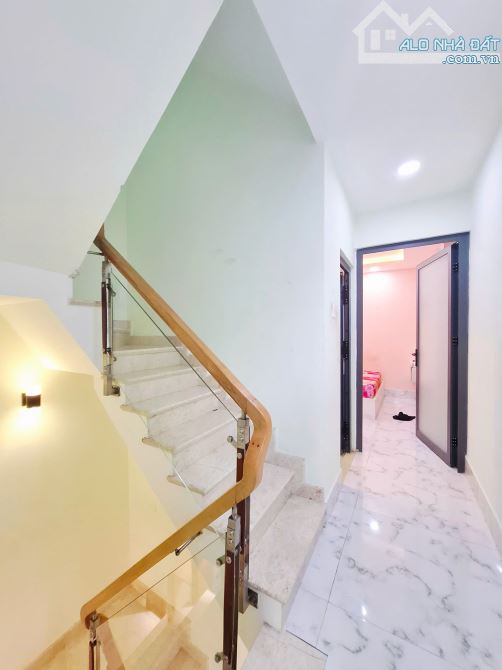 🏡 BÁN NHÀ 5 TẦNG – NGAY CHỢ HOA & PHỐ ẨM THỰC HỒ THỊ KỶ - TT QUẬN 10 – CHỈ 8.48 TỈ - 4