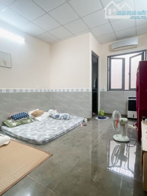 Bán gấp nhà Lê Văn Sỹ, Quận 3, Công nhận 92m2 (4x23) Sổ A4 Không LG - Gần bờ kè Trường Sa - 4