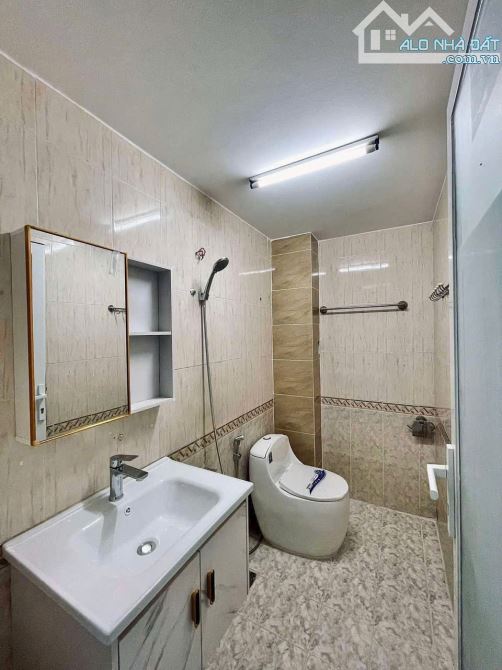 🐝 DỌN VỀ QUÊ SỐNG, BÁN GẤP NHÀ NƠ TRANG LONG NHIỀU PHÒNG, 50 M2, HẺM RỘNG RÃI, 6,76 TỶ - 4