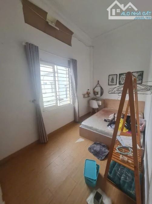 BÁN NHÀ 3 TẦNG , 2 MẶT TIỀN ĐƯỜNG LÊ THANH NGHỊ - HẢI CHÂU - ĐÀ NẴNG - 4