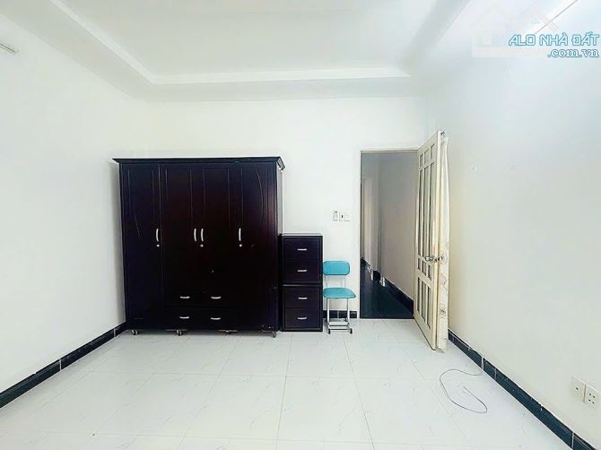 BÁN NHÀ 2 MẶT TIỀN HẺM-TRẦN XUÂN SOẠN-QUẬN 7-DÒNG TIỀN 12TRĐ-DT: 4,2x14-GIÁ 5,5 TỶ - 4