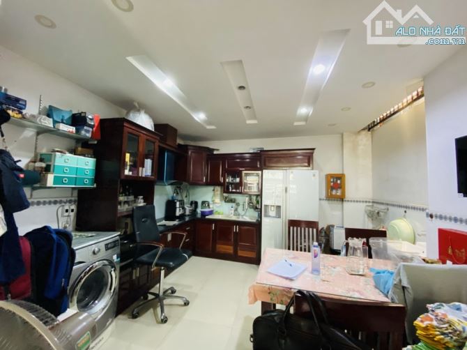 NHÀ 3 TẦNG BTCT KIÊN CỐ - TRẦN VĂN KHÁNH Q7 - DT 45M2 KHU DÂN CƯ YÊN TĨNH  CHỈ 6.2 TỶ - 4