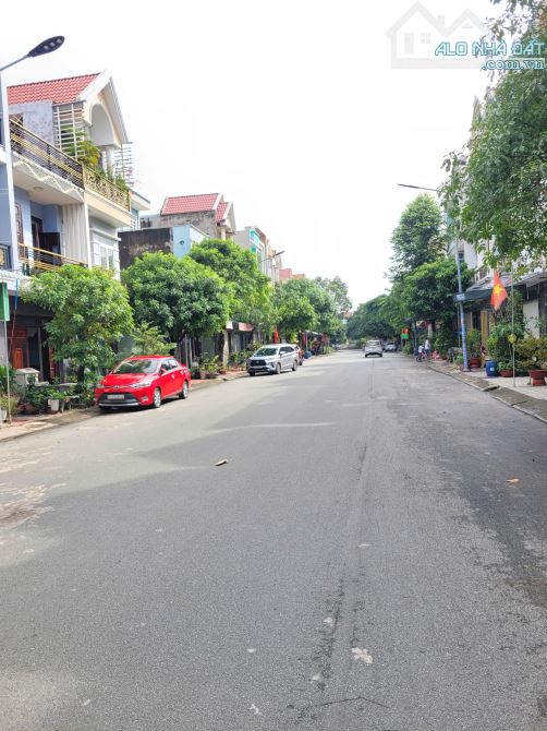 Bán nhà 1T2L 4x18m, đường số 1 KDC Toa Xe p.Dĩ An gần Vincom 550 - 4
