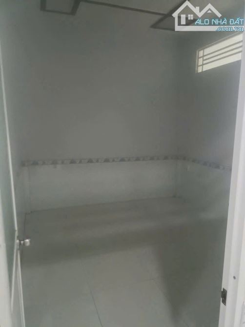 22. Nhà 4,5 triệu 2 phòng ngủ sau lưng BV đa khoa Trung Ương - 4