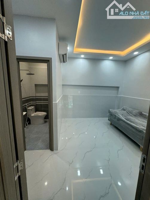 🏡 NHÀ ĐỘC ĐẸP QUẬN 7 – 2 CĂN RIÊNG BIỆT 📍 Mặt tiền hẻm 1234 Huỳnh Tấn Phát – cách MT 50m - 4