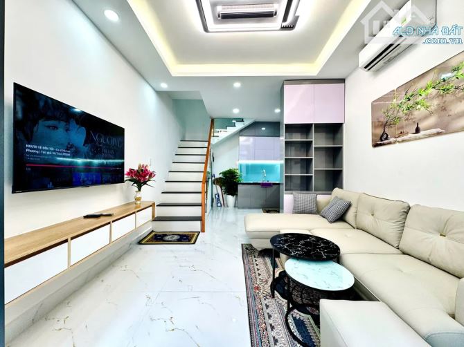 LÔ GÓC 2 MẶT THOÁNG – HẺM Ô TÔ NHỎ TRẦN KHẮC CHÂN Q1 – GIÁ CHỈ 4.68 TỶ TL - 4
