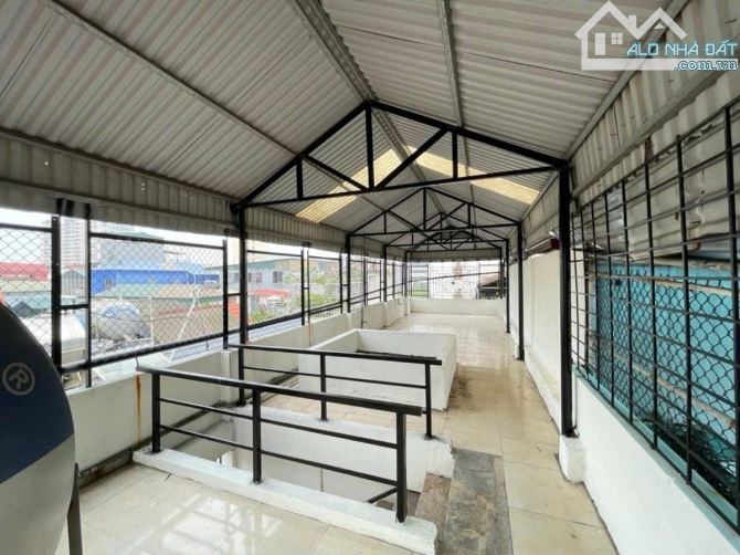 bán nhà phố nguyễn sơn - phân lô - 2 mặt tiền - Nhà đepj - 43m2 - 5 tầng - giá : 11.45 tỷ - 4