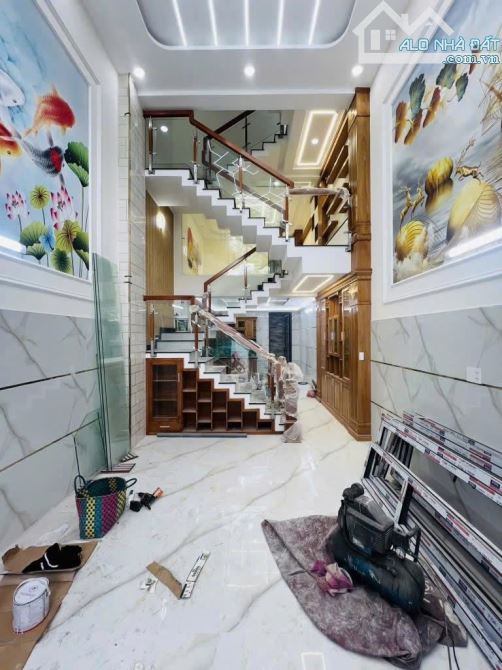 🏡 CẦN BÁN NHÀ CHÍNH CHỦ – GIÁ TỐT 📍 Vị trí đẹp ✅ Diện tích: 4 x 13 - 4