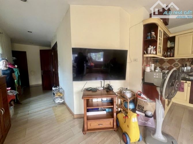 🕍ĐẲNG CẤP-LÔ GÓC -MẶT PHỐ -10 TẦNG LỪNG LỮNG - HAI BÀ TRƯNG - 4