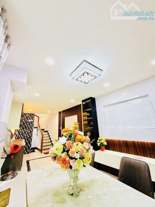 🏡 Nhà Đẹp giá mềm Quận 10 – 1 Trệt 2 Lầu, Sổ Hồng Riêng, Chỉ 5.28 Tỷ - 4