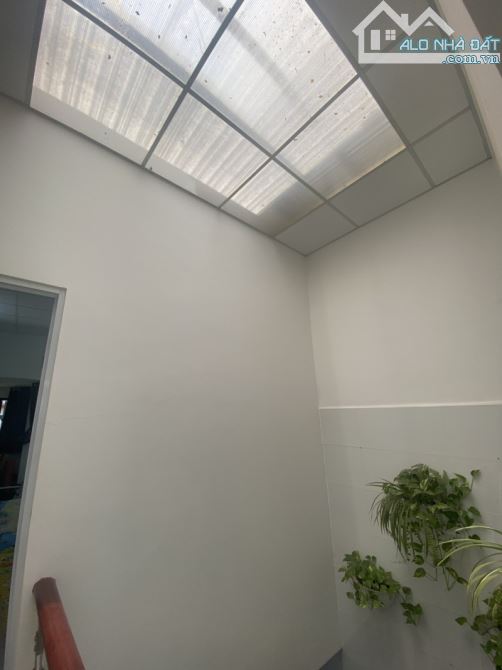 BÁN NHÀ QUẬN 10 – 51M² (3.3 x 15.5) – 2 TẦNG – 3PN – CHỈ NHỈNH 6 TỶ - 4