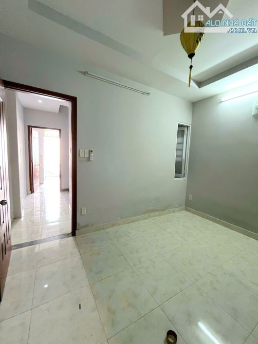 Nhà Bùi Đình Tuý 4x14m Trệt.3L.3P.3wc.có sân để xe.Tốt ở - 4