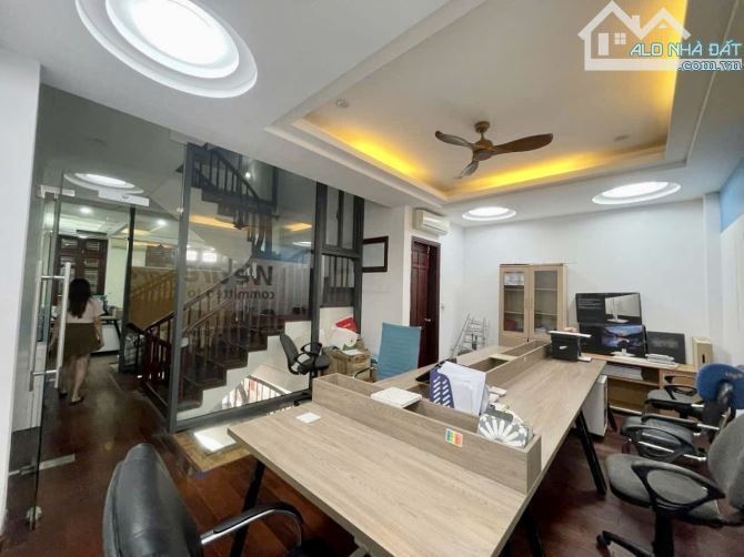 Bán nhà phân lô phố Trần Kim Xuyến - Ô tô tránh - Vỉa hè 75m 5 tầng 36.5 tỷ - 4