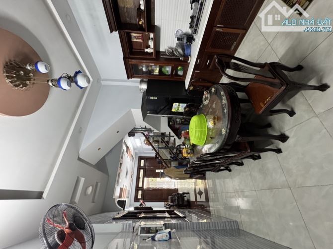 🏡 NHÀ ĐẸP 4 TẦNG – NGUYỄN VĂN QUÁ Q12  – DT KHỦNG 113.3M² – NGANG 5M – HẺM OTO 💰 Giá chỉ - 4