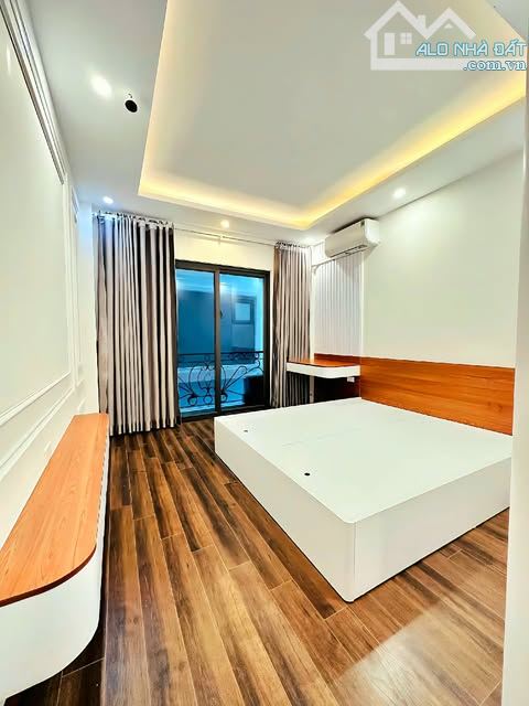 BÁN NHÀ PHỐ TRẠM - LONG BIÊN, 5 TẦNG, Ô TÔ ĐỖ CỔNG, BÃI GỬI XE CẠNH NHÀ - 4