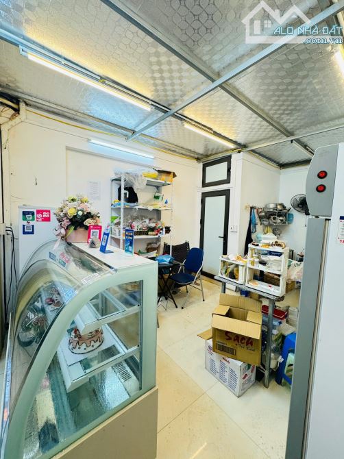 Cho Thuê MBKD Lô Góc Ngõ 1 Nghĩa Tân Cầu Giấy 30m2  Riêng Biệt Ô Tô Đỗ Kinh Doanh Sầm Uất - 4