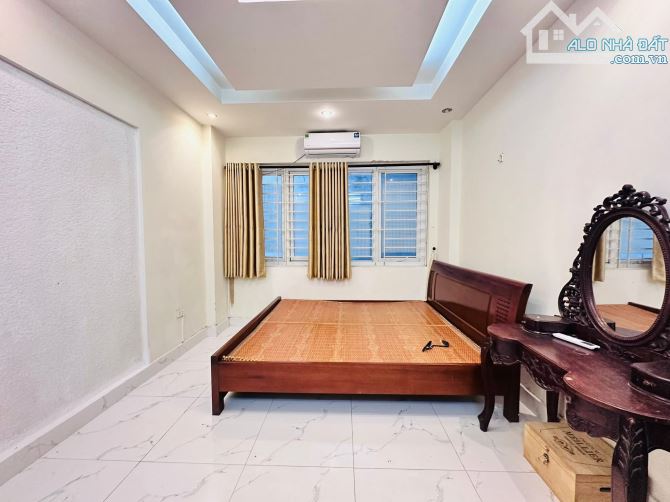 VÕ CHÍ CÔNG 30M PHỐ VIP, TƯƠNG LAI RẠNG NGỜI 7.x TỶ - 4